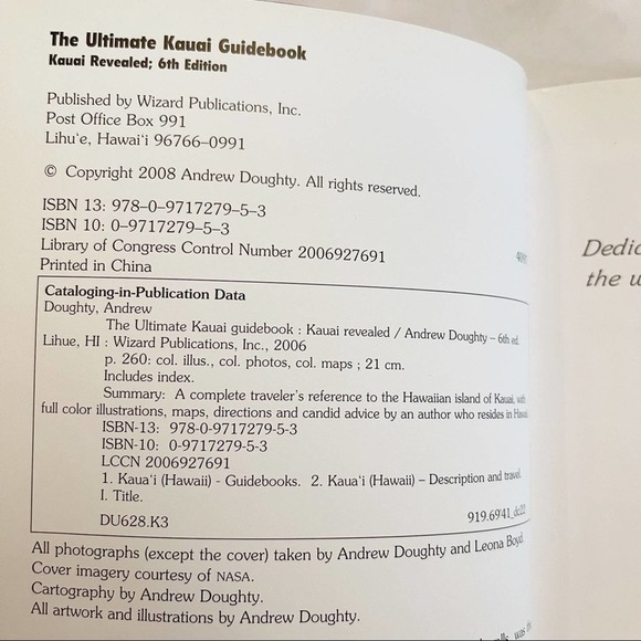 The Ultimate Kauai Guidebook 1995 & Maui's Hana Highway Book Bundle - Picture 8 of 13